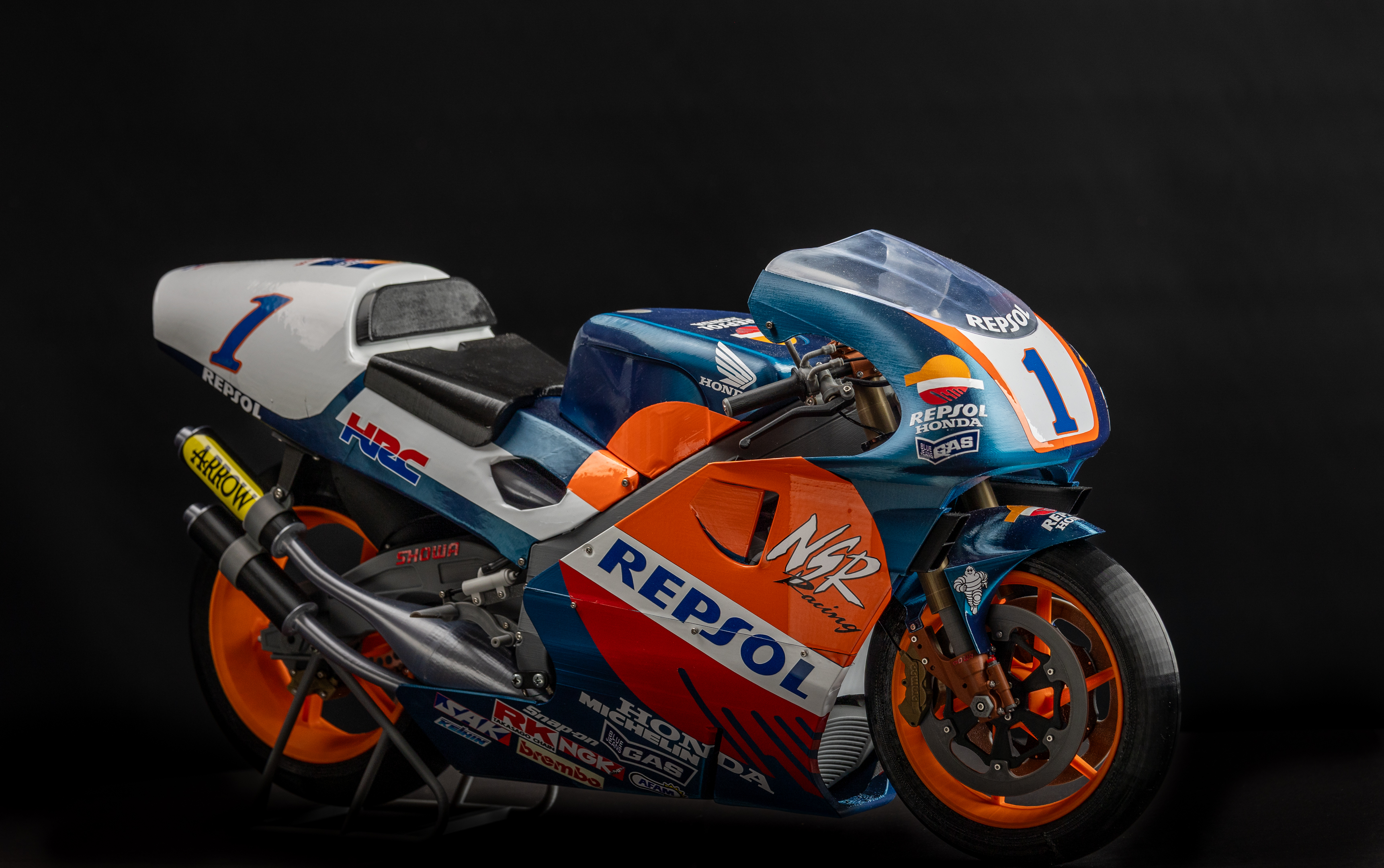 Repsol — 3/4 trasera